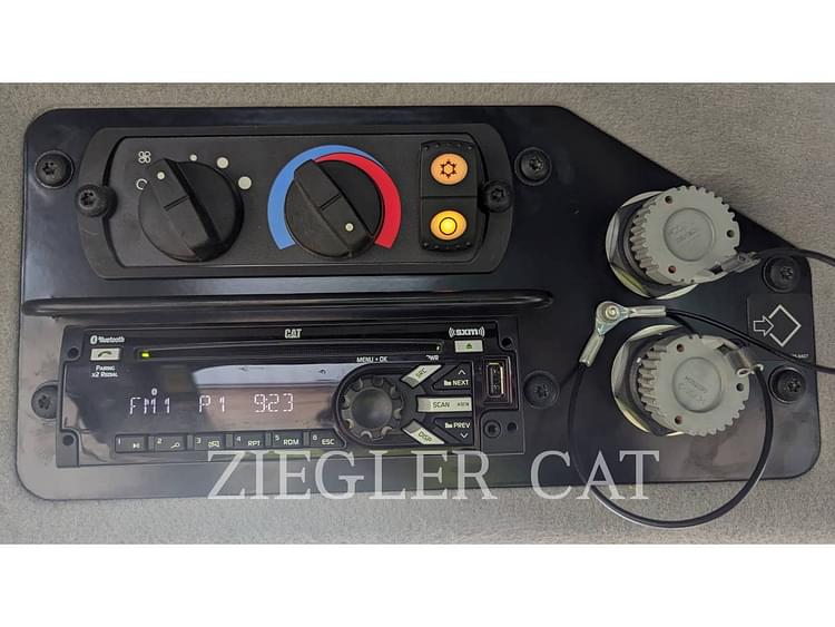 2016 Caterpillar 12M3 Equipment Image0