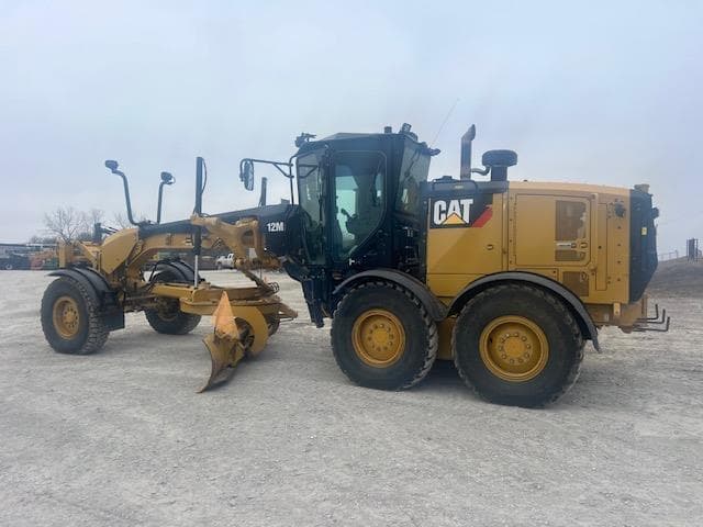 Image of Caterpillar 12M3 equipment image 2