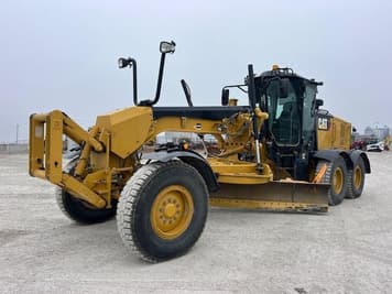 Main image Caterpillar 12M3