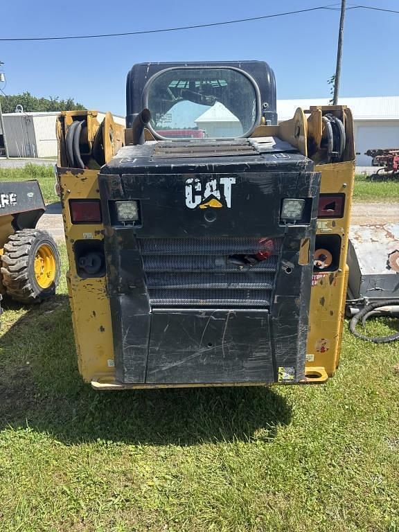 Image of Caterpillar 226D equipment image 4
