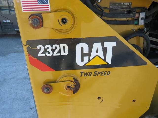 Image of Caterpillar 232D equipment image 3