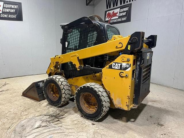 Image of Caterpillar 232D equipment image 2
