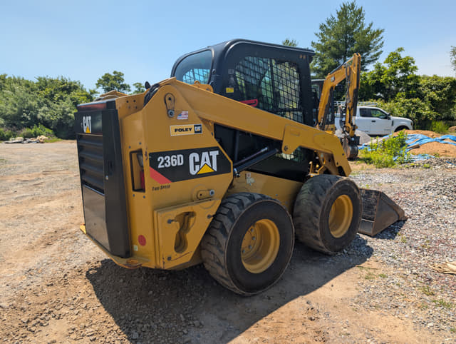 Image of Caterpillar 236D equipment image 1