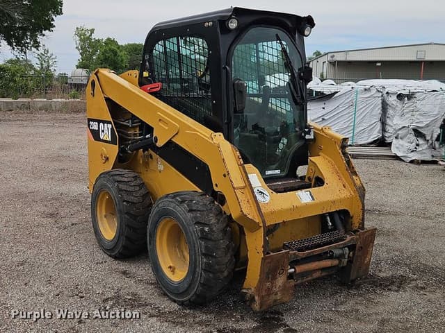 Image of Caterpillar 236D equipment image 2