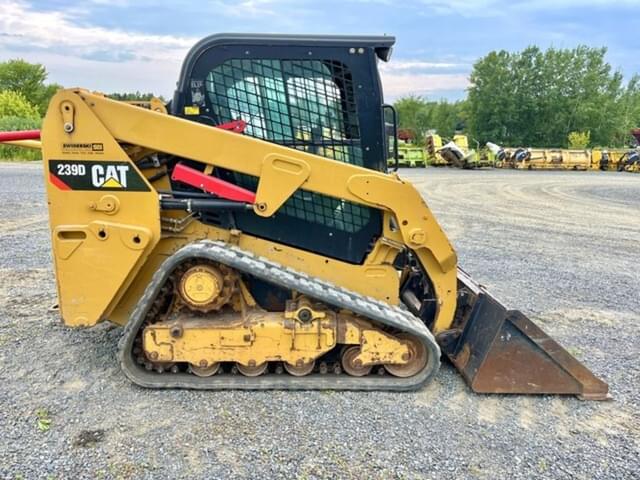 Image of Caterpillar 239D equipment image 3