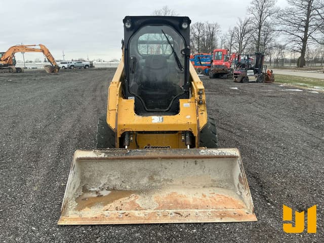 Image of Caterpillar 242D equipment image 1