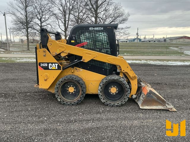 Image of Caterpillar 242D equipment image 3