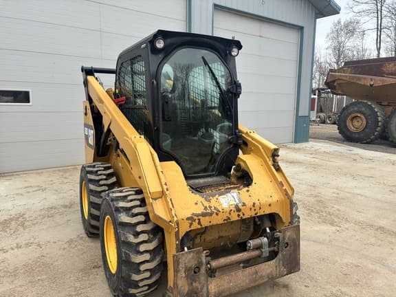 Image of Caterpillar 262D equipment image 2