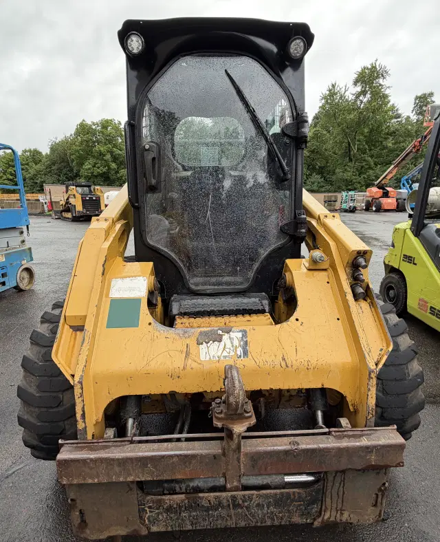 Image of Caterpillar 262D equipment image 2