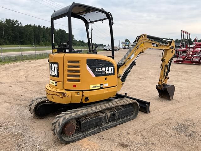 Image of Caterpillar 302.7D CR equipment image 4
