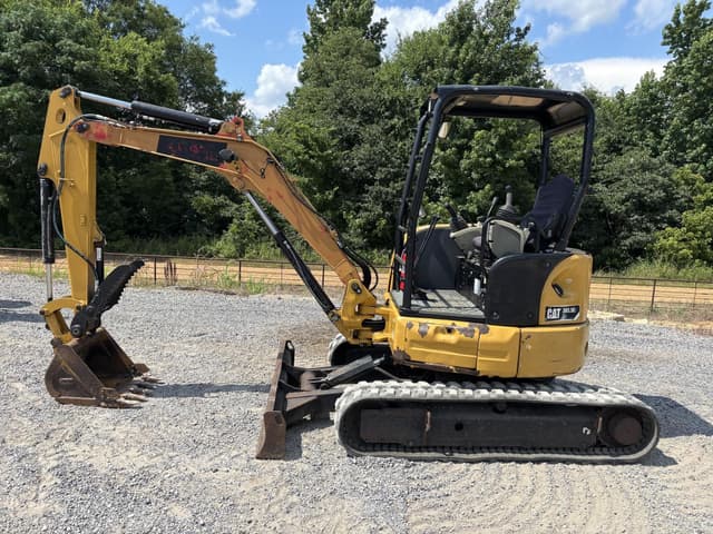 Image of Caterpillar 303.5E2 CR equipment image 3