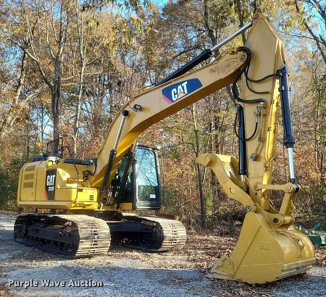 Image of Caterpillar 323FL equipment image 2