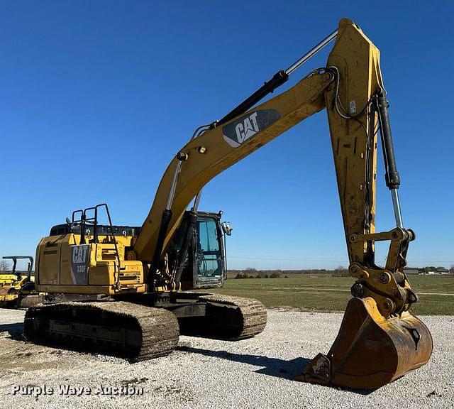 Image of Caterpillar 330FL equipment image 2