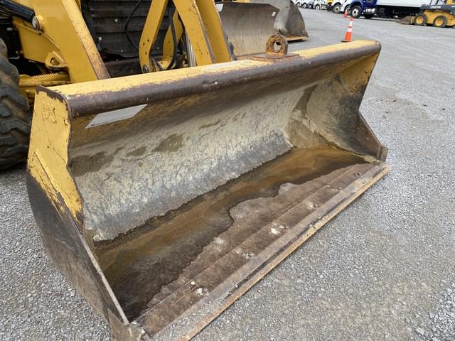 Image of Caterpillar 420F2 equipment image 4