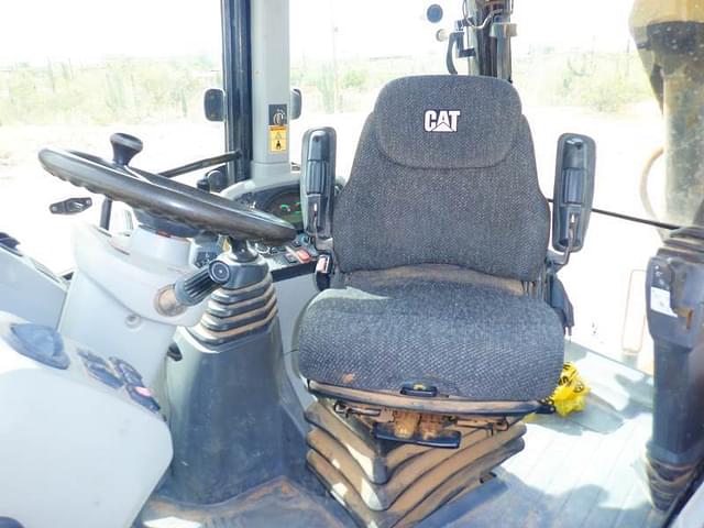 Image of Caterpillar 420F2 IT equipment image 1