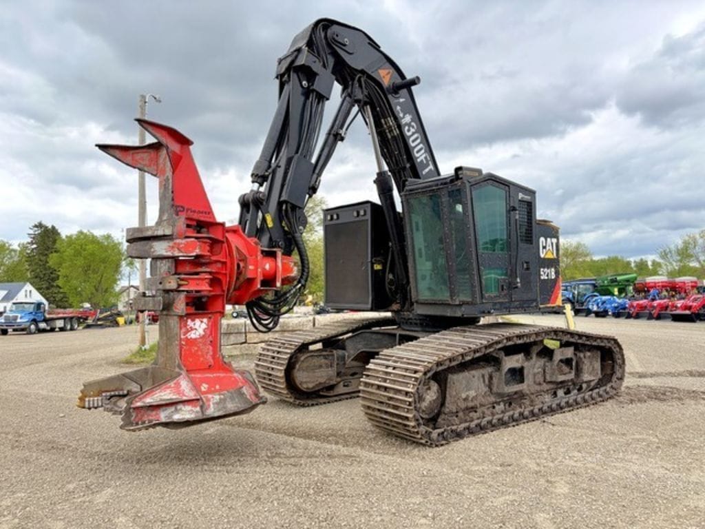 2016 Caterpillar 521B Equipment Image0