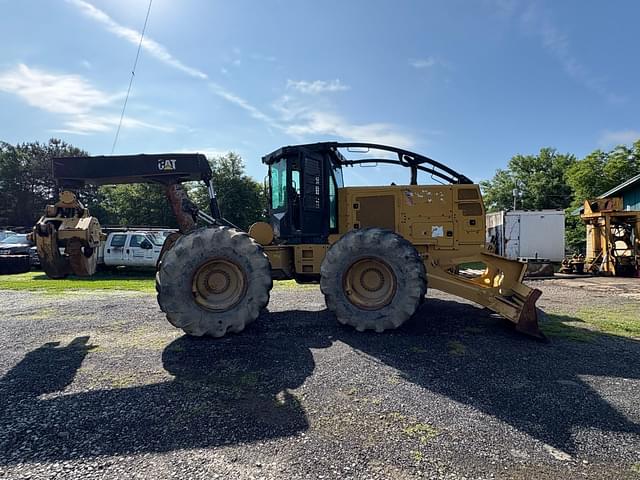 Image of Caterpillar 525D equipment image 3