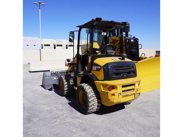 Image of Caterpillar 903C2 equipment image 3