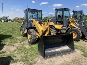 Main image Caterpillar 906M