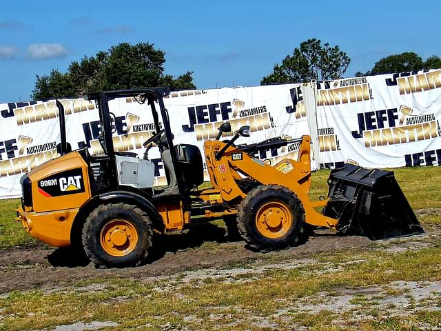 Image of Caterpillar 906M equipment image 3