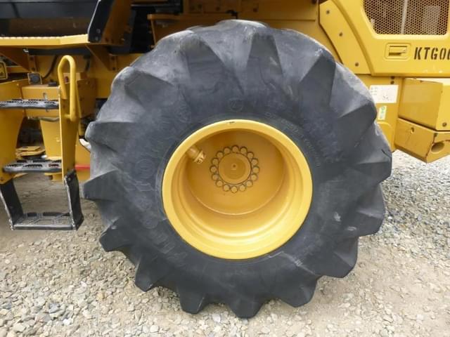 Image of Caterpillar 930M equipment image 4