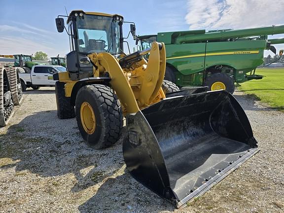 Image of Caterpillar 938M equipment image 4