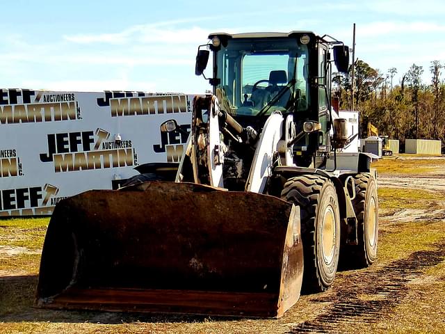 Image of Caterpillar 938M equipment image 1