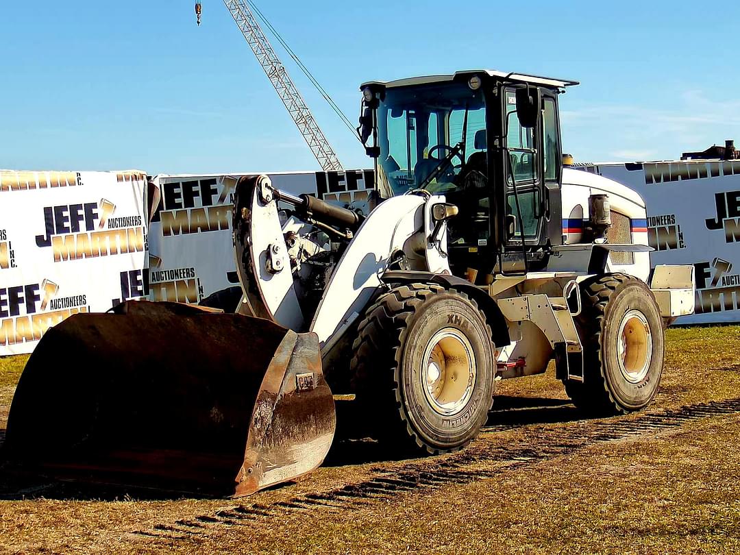 Image of Caterpillar 938M Primary image