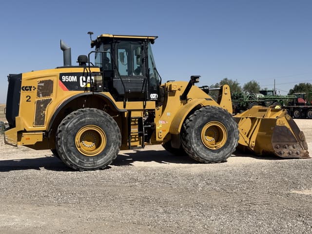 Image of Caterpillar 950M equipment image 4