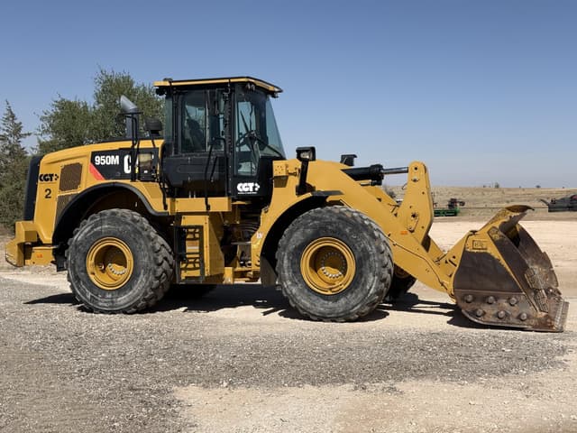 Image of Caterpillar 950M equipment image 3