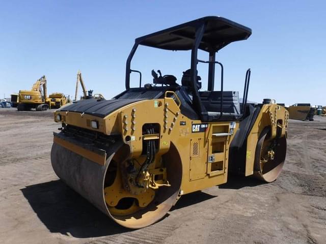 Image of Caterpillar CB66B equipment image 4