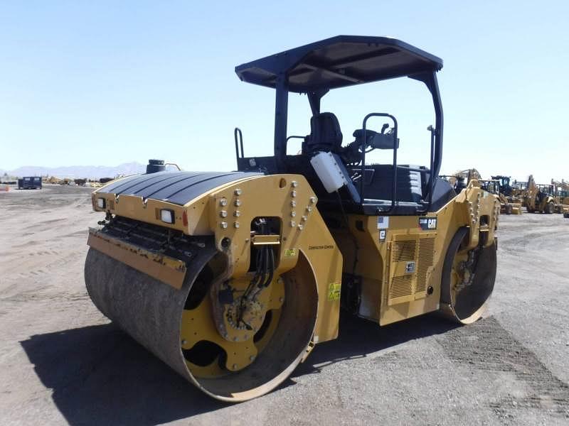 Image of Caterpillar CB66B Primary image