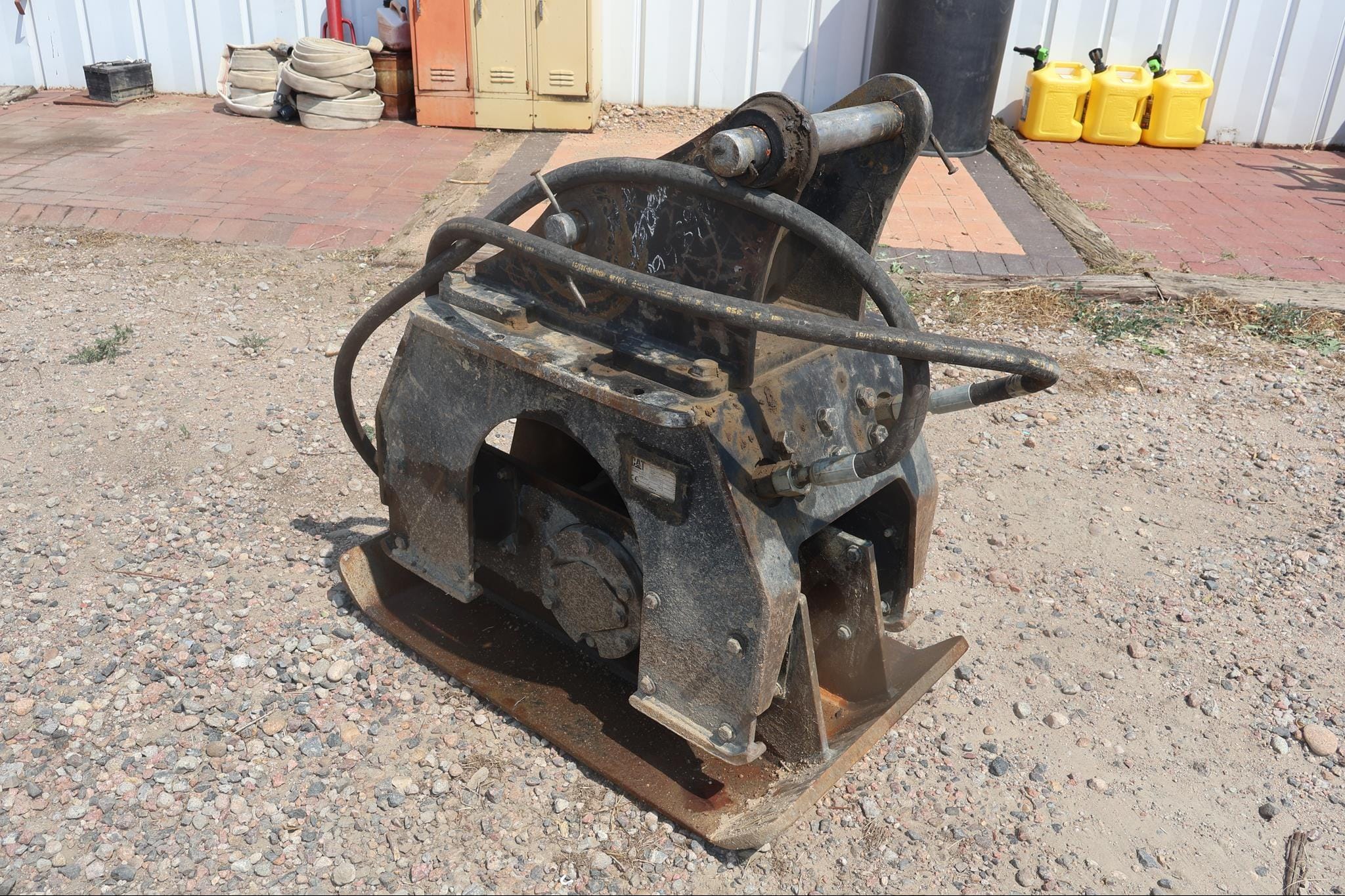 2016 Caterpillar CVP40 Equipment Image0