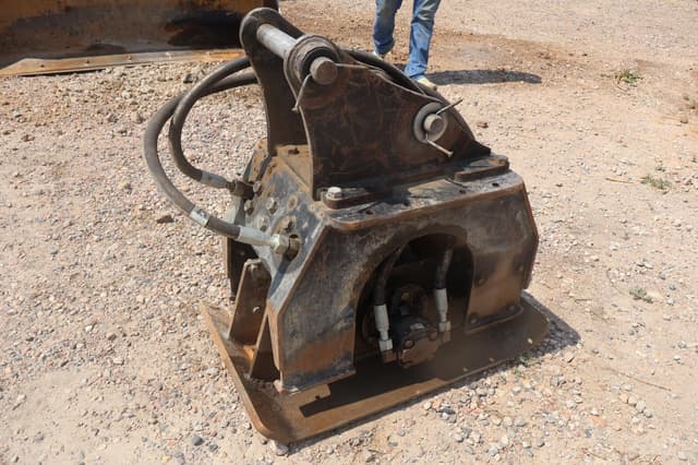 Image of Caterpillar CVP40 equipment image 2