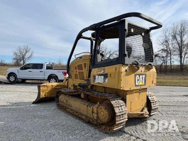 Image of Caterpillar D3K2 equipment image 2
