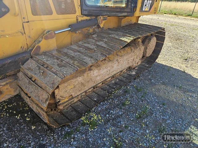 Image of Caterpillar D4K equipment image 3