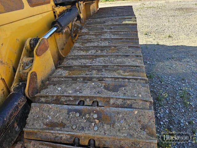 Image of Caterpillar D4K equipment image 4