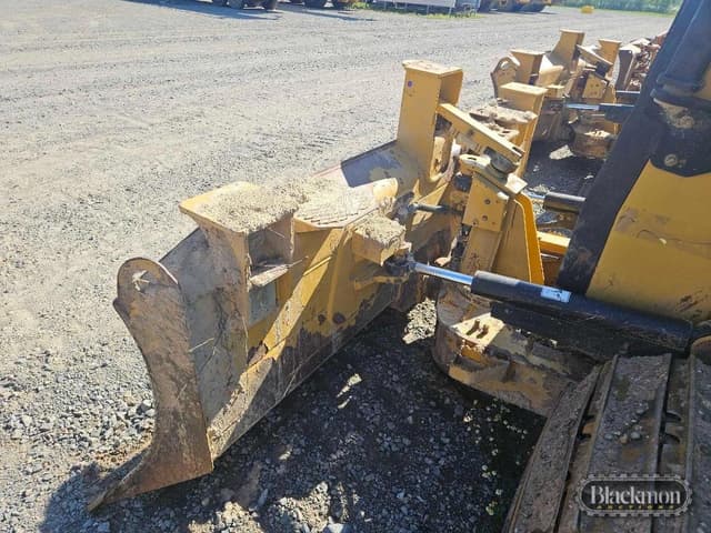 Image of Caterpillar D4K equipment image 2