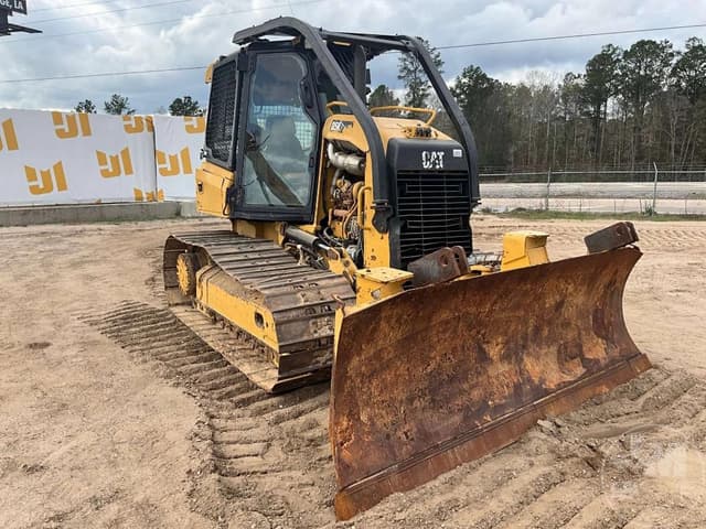 Image of Caterpillar D5K2 equipment image 2