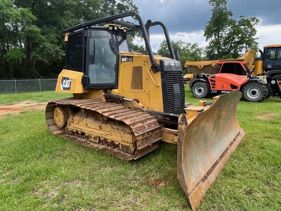 Image of Caterpillar D6K2 equipment image 1