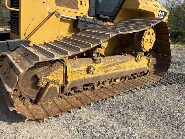 Image of Caterpillar D6N LGP equipment image 4
