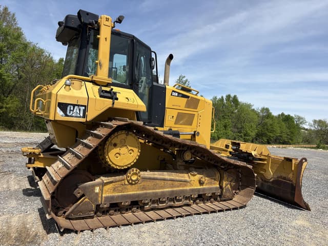 Image of Caterpillar D6N LGP equipment image 3