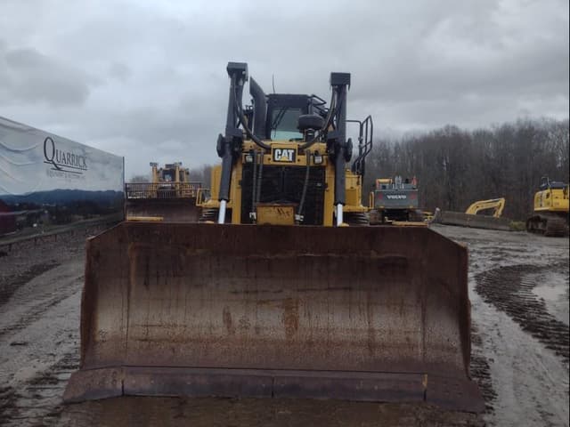 Image of Caterpillar D6T XL equipment image 1