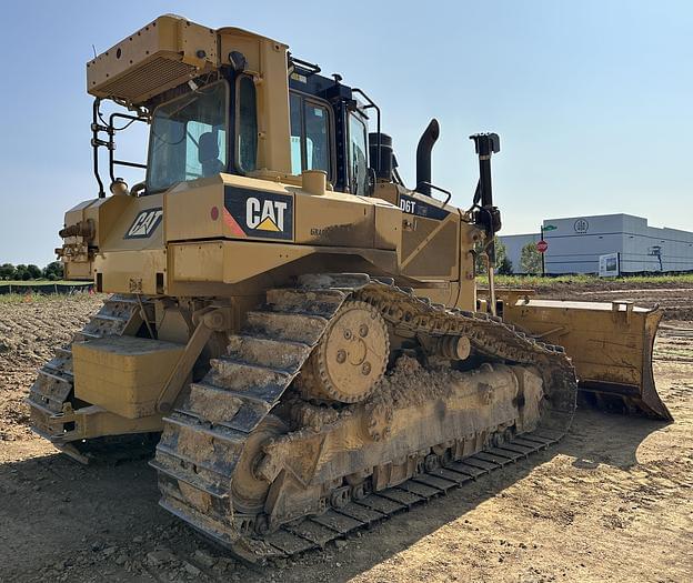 Image of Caterpillar D6T XW equipment image 3