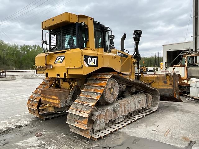 Image of Caterpillar D6T XW equipment image 4