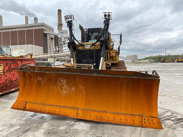 Image of Caterpillar D6T XW equipment image 1