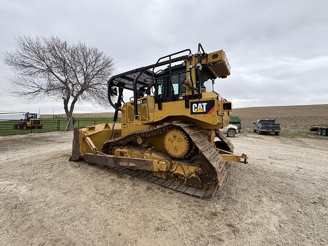 Image of Caterpillar D6T XW equipment image 3