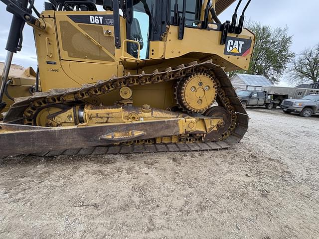 Image of Caterpillar D6T XW equipment image 2