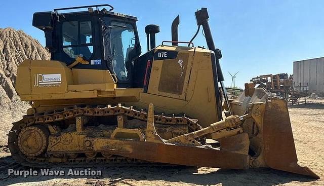 Image of Caterpillar D7E equipment image 3