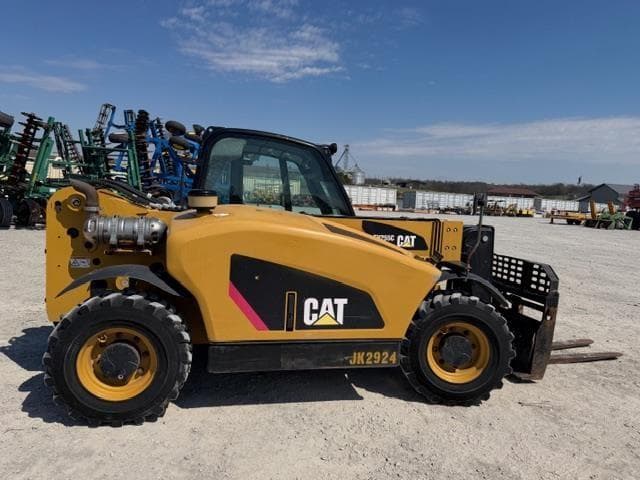 Image of Caterpillar TH255C equipment image 2